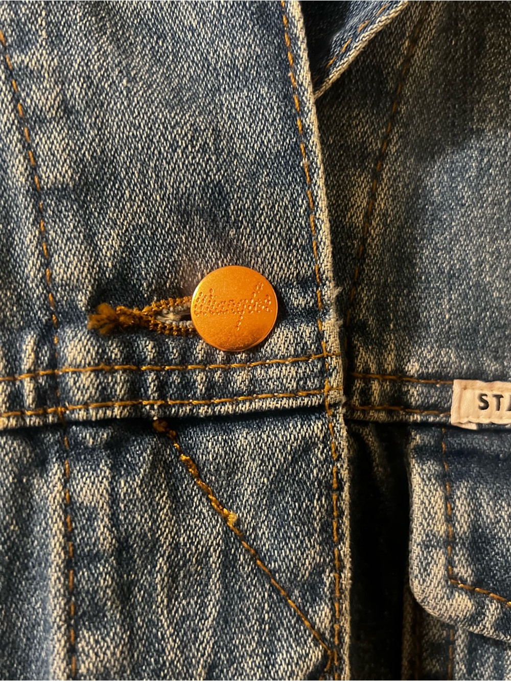 Staud Wrangler The Biggest Jean Denim Trucker Jacket New S M 90s Y2K Oversized - Picture 14 of 15